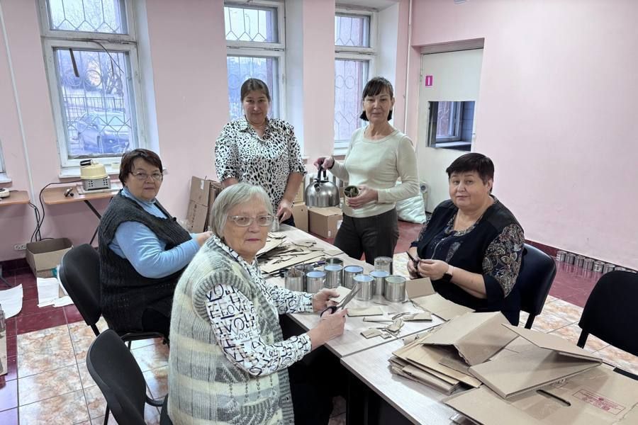 Серебряные волонтёры города Чебоксары продолжают поддерживать участников специальной военной операции