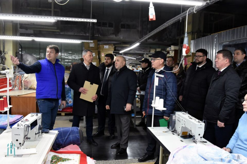 На объектах, пострадавших от атаки беспилотников 26 ноября, под руководством Главы Чувашии Олега Николаева состоялось выездное совещание