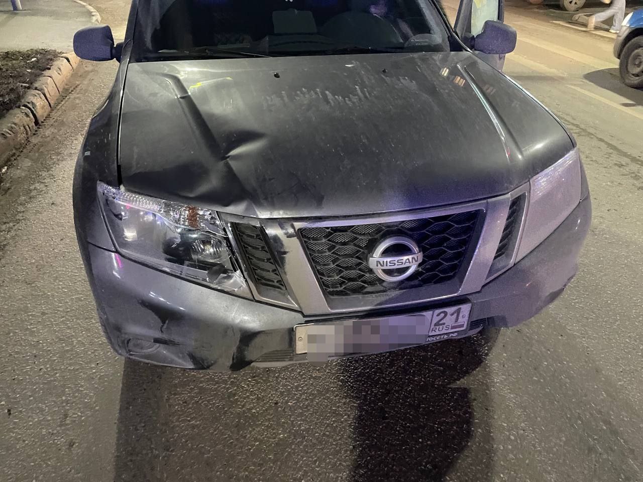 В Чебоксарах на улице Энгельса водитель с признаками опьянения допустил наезд на женщину-пешехода В Чебоксарах на улице Энгельса водитель с признаками опьянения допустил наезд на женщину-пешехода