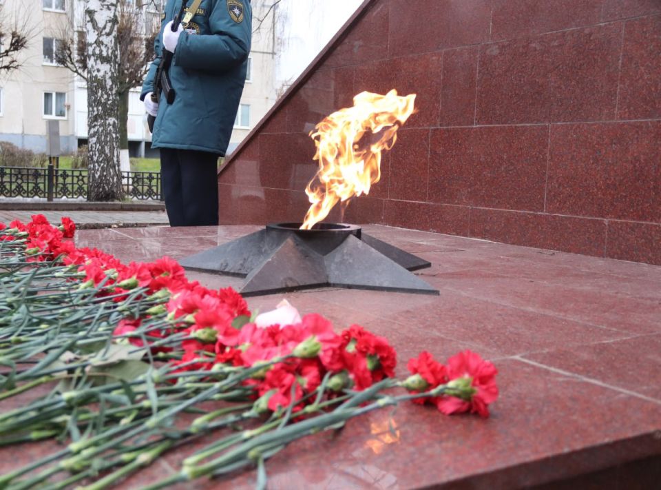 На Аллее Славы города состоялось памятное мероприятие, посвященное Дню Неизвестного Солдата