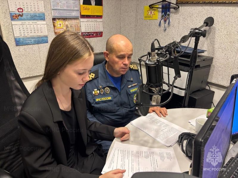 О правилах поведения при сильном ветре в радиопередаче "Путешествие в страну безопасности"