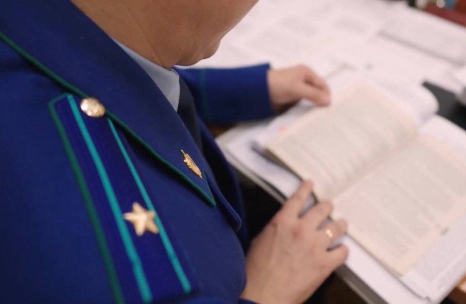 Сотрудник салона сотовой связи в г.Новочебоксарске обвиняется в незаконном оформлении более 80 сим-карт