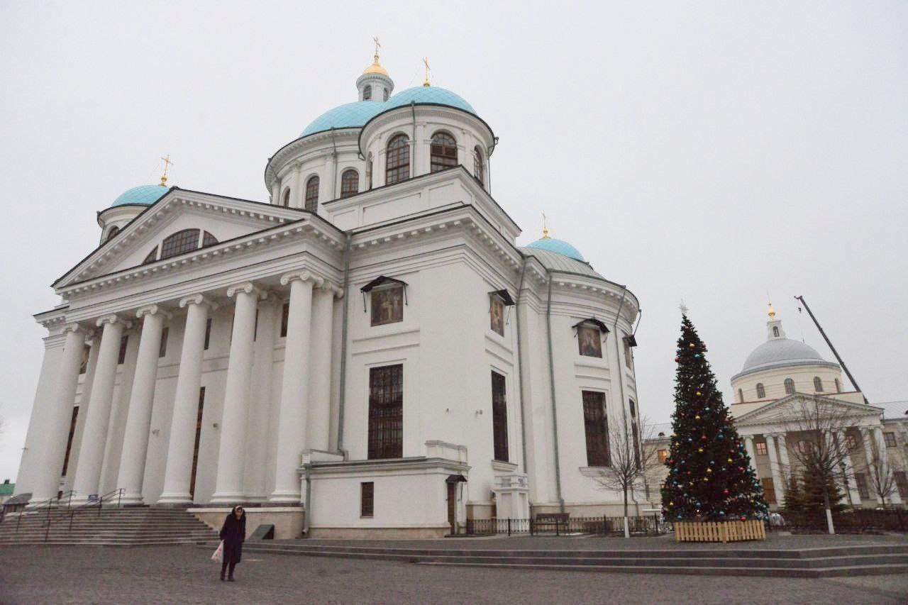 Леонид Черкесов: Глубокое впечатление произвело посещение Казанского Богородицкого монастыря Леонид Черкесов: Глубокое впечатление произвело посещение Казанского Богородицкого монастыря