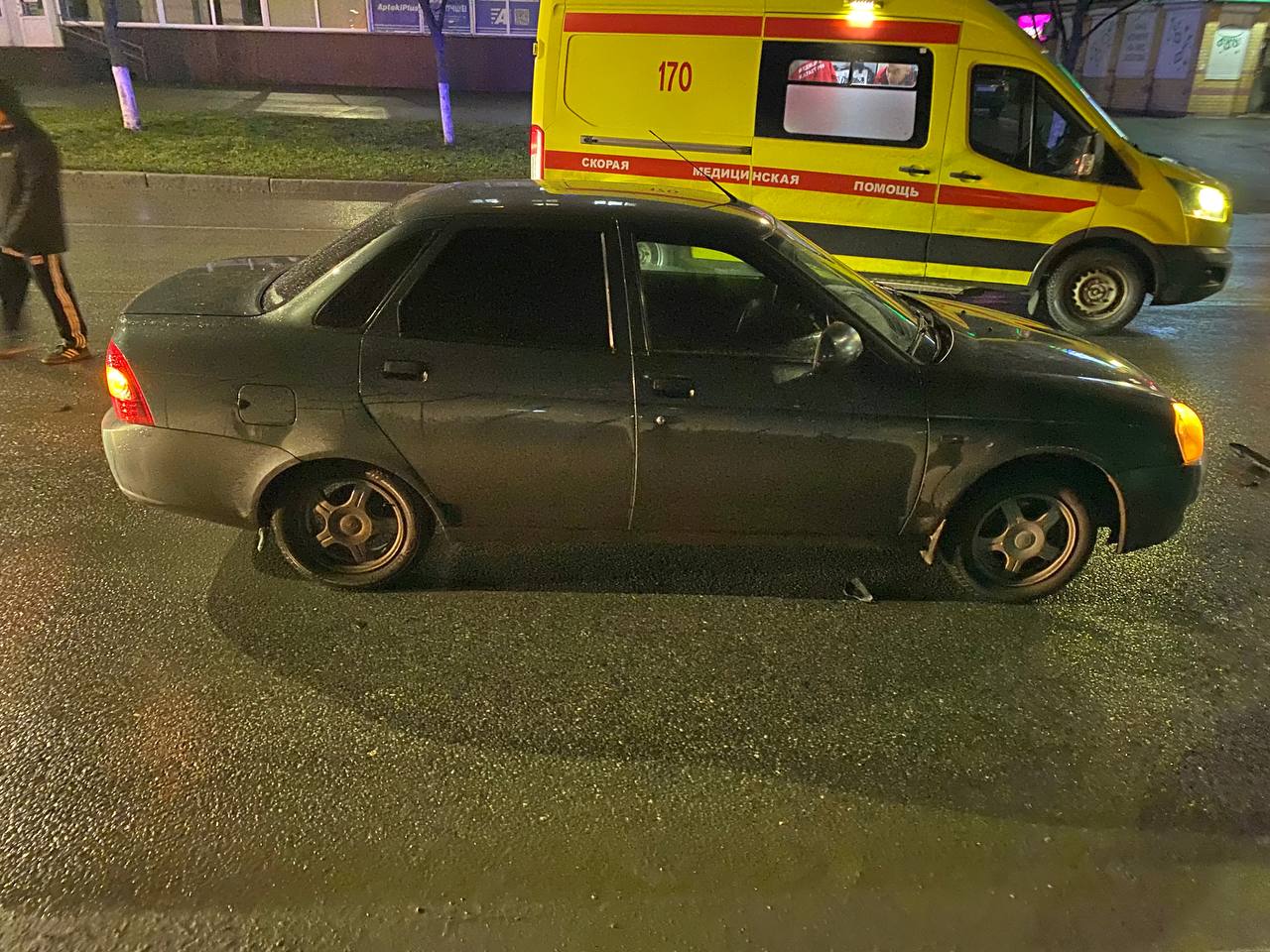 В Новочебоксарске водитель «Приоры» сбил мальчика-велосипедиста на «зебре» В Новочебоксарске водитель «Приоры» сбил мальчика-велосипедиста на «зебре»