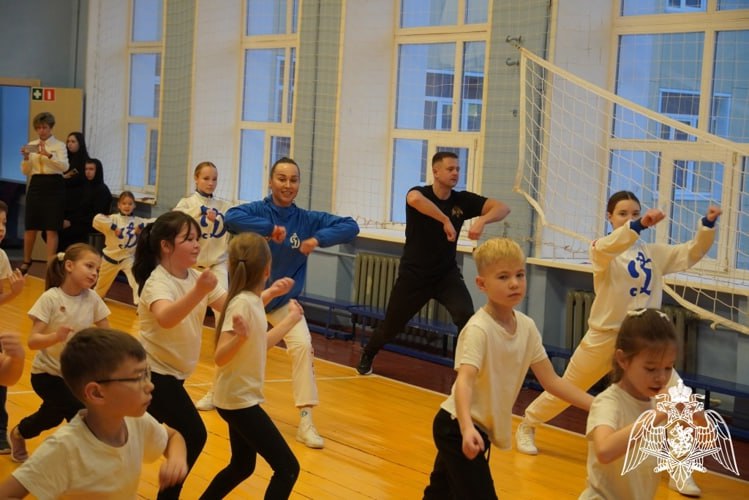 В школе №6 прошла зарядка, от которой проснулся бы даже медведь! В школе №6 прошла зарядка, от которой проснулся бы даже медведь!