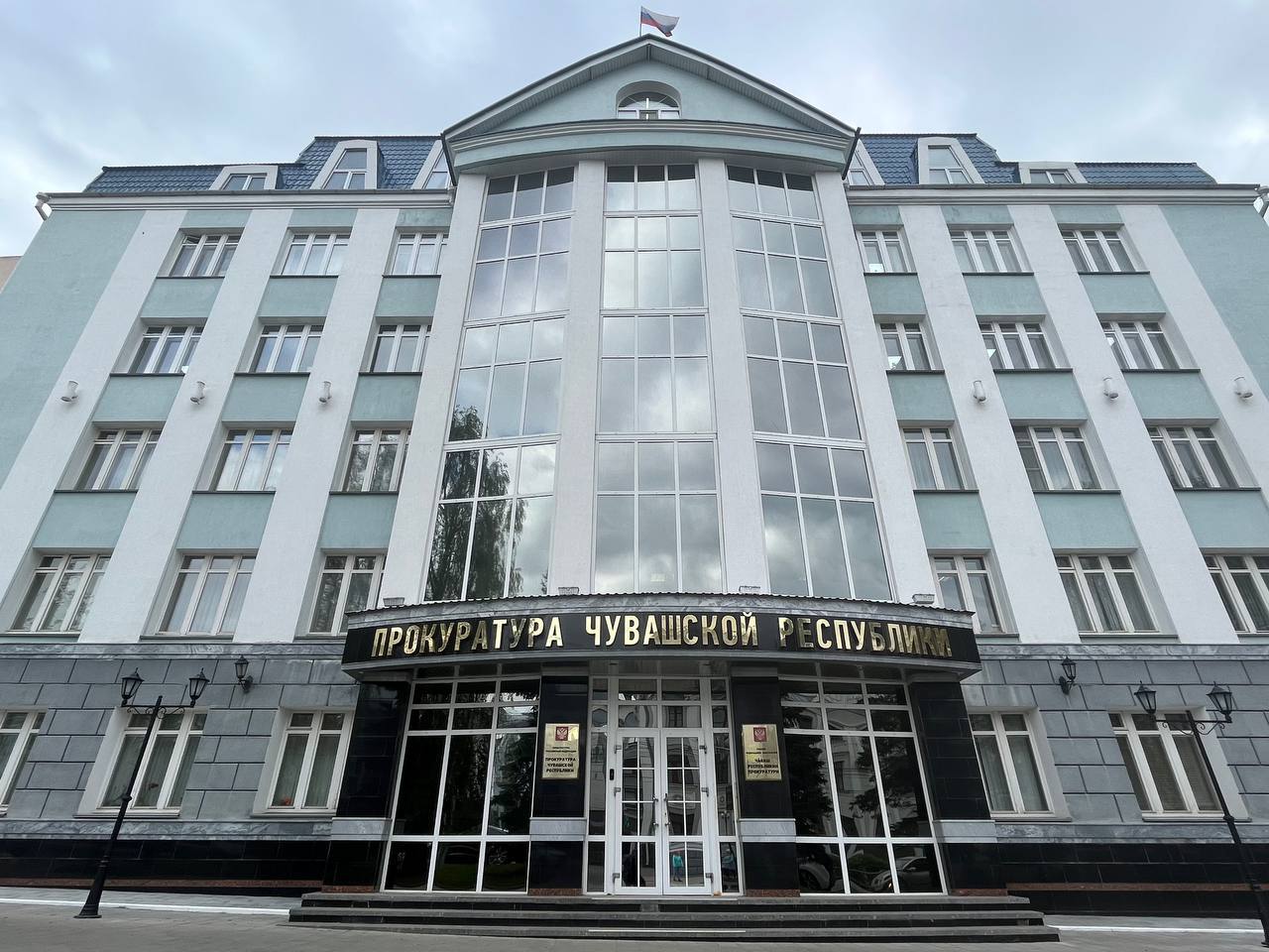 По инициативе прокуратуры Чувашии многодетные семьи, проживающие в республике, освобождены от уплаты транспортного налога на автобус (микроавтобус)