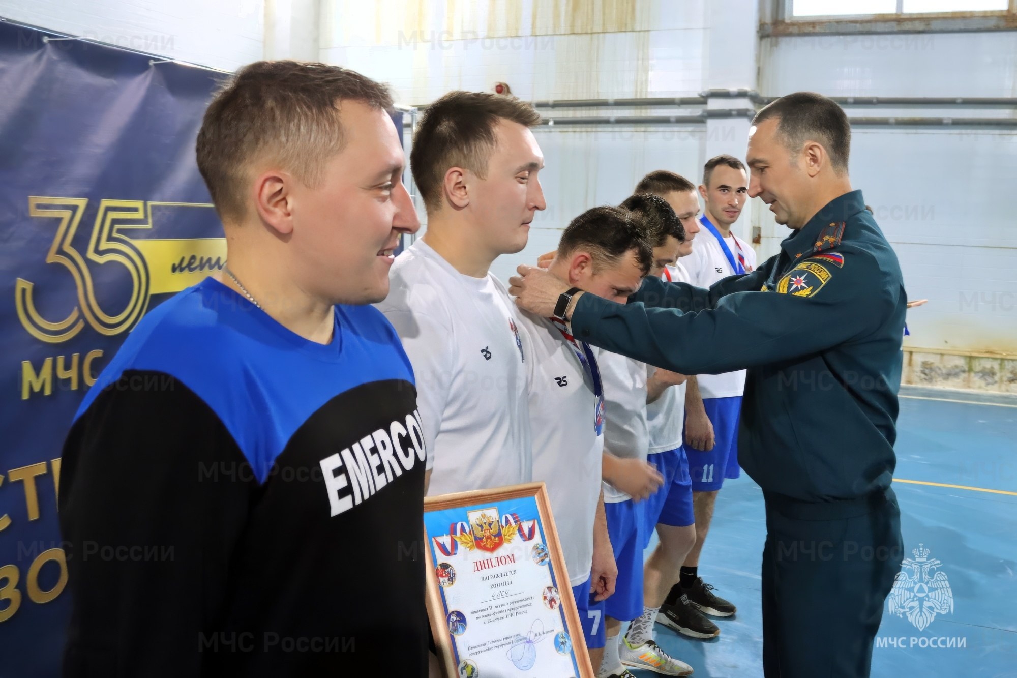 В Чебоксарах прошел футбольный турнир в честь Дня спасателя В Чебоксарах прошел футбольный турнир в честь Дня спасателя