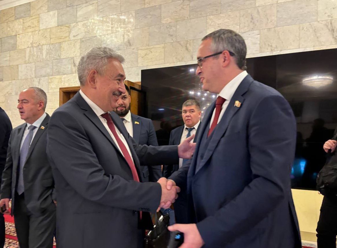 Леонид Черкесов: В Москве в рамках Совета законодателей Российской Федерации при Федеральном Собрании РФ подписали соглашение о сотрудничестве между Государственным Советом Чувашской Республики и Московской Городской Думой. Леонид Черкесов: В Москве в рамках Совета законодателей Российской Федерации при Федеральном Собрании РФ подписали соглашение о сотрудничестве между Государственным Советом Чувашской Республики и Московской Городской Думой.