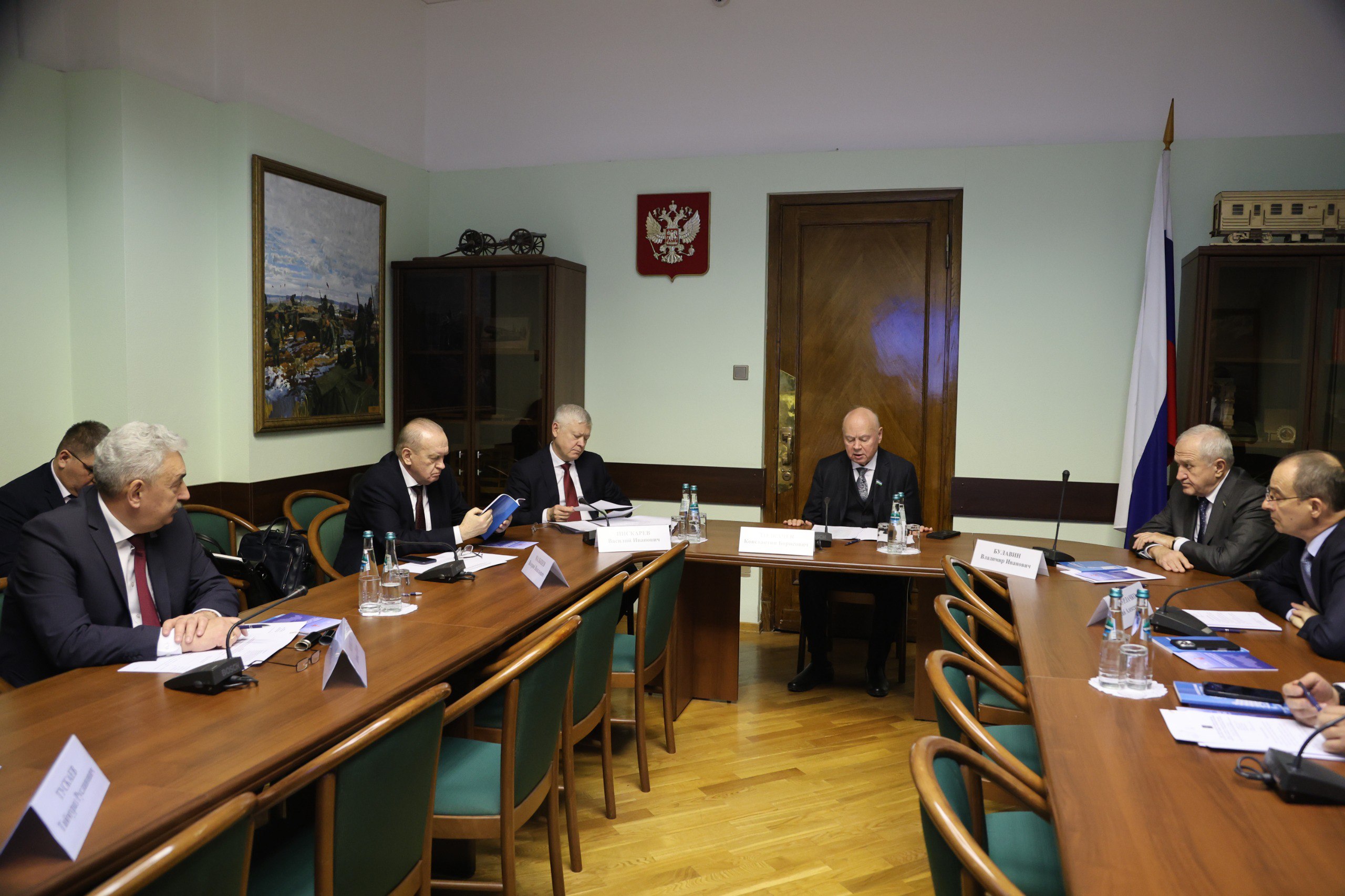 Леонид Черкесов: Предотвращение конфликта интересов в работе депутатов рассмотрели с коллегами на заседании Комиссии Совета законодателей по национальной безопасности и противодействию коррупции под председательством... Леонид Черкесов: Предотвращение конфликта интересов в работе депутатов рассмотрели с коллегами на заседании Комиссии Совета законодателей по национальной безопасности и противодействию коррупции под председательством...