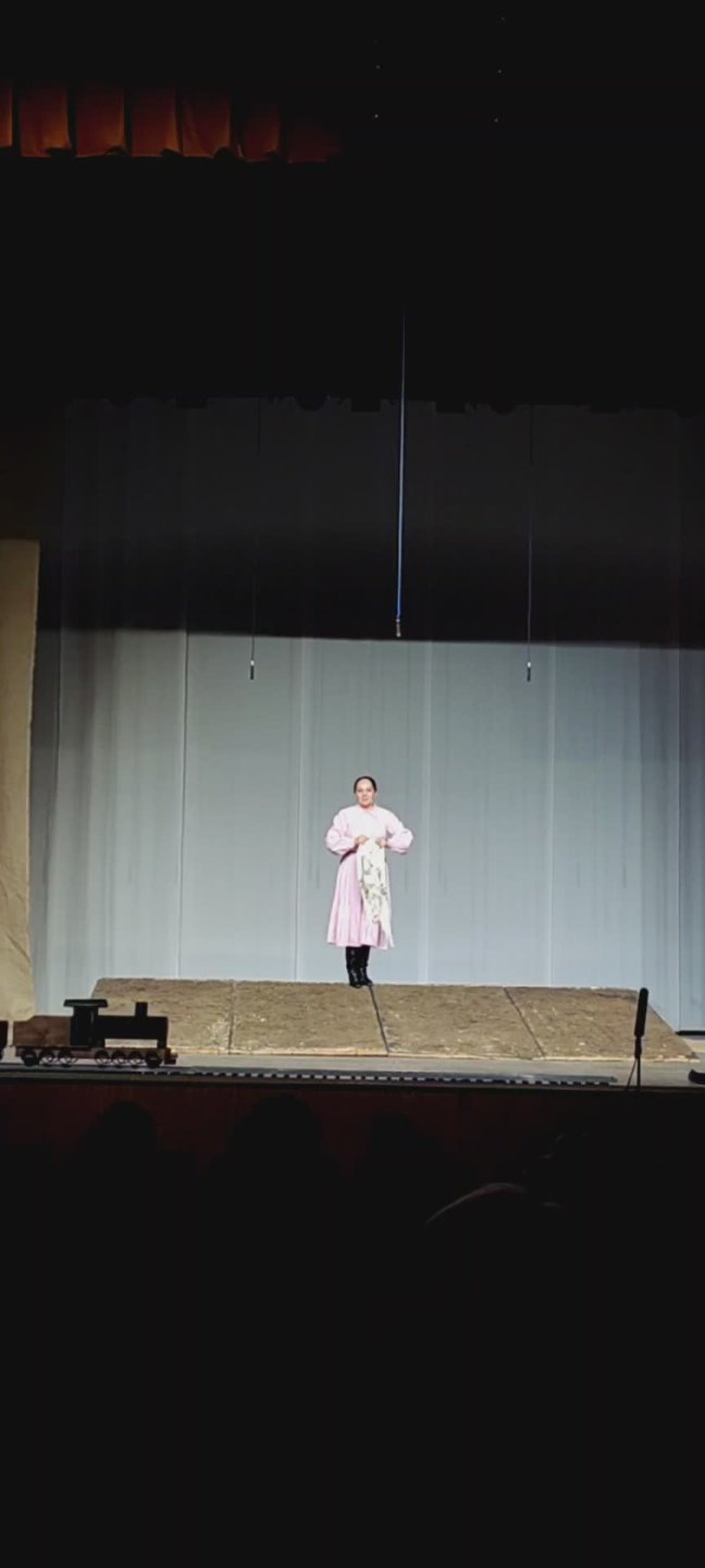 На сцене ДК "Химик" состоялся показ спектакля «Хуркайк ул» («Материнское поле») Постановка создана коллективом Чувашского академического драматического театра им. К. В. Иванова в рамках проекта «Молитва за солдата». Его...