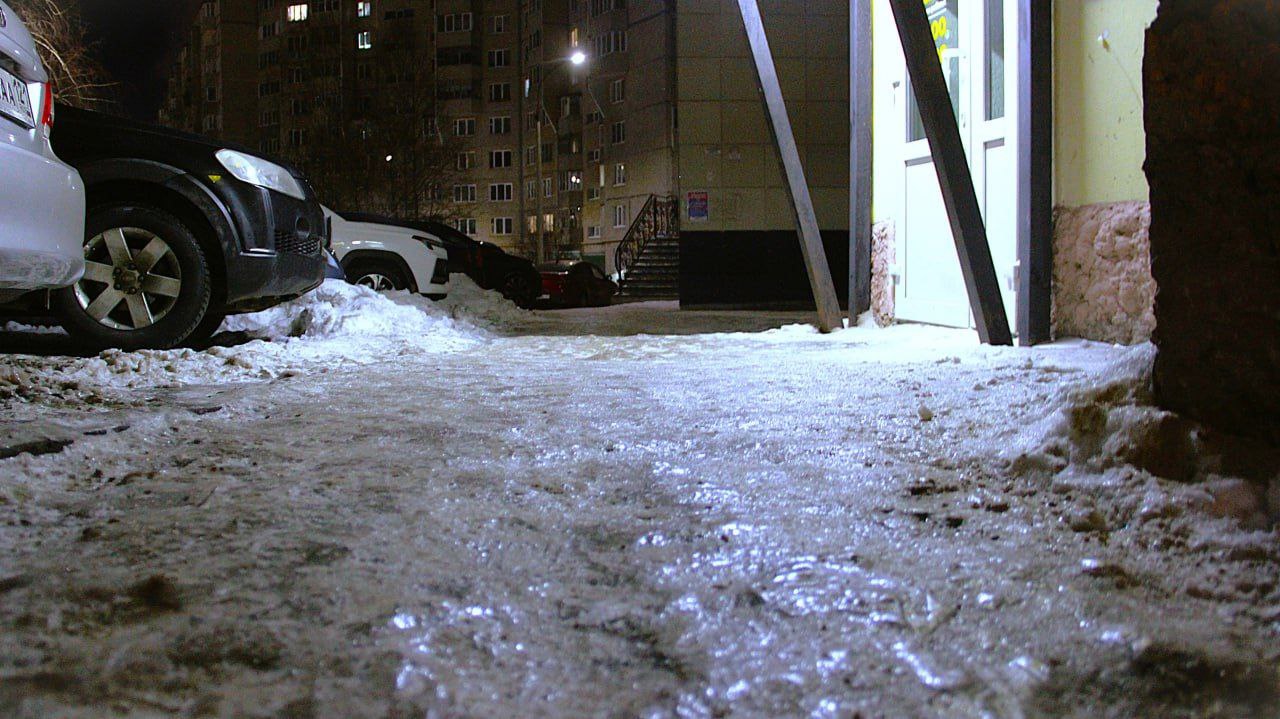 Сегодня утром глава города Чебоксары Станислав Трофимов совместно с депутатом ЧГСД Размиком Мамиконяном, командой Управления ЖКХ и управ выехал на объезд по обращениям граждан, связанным с некачественной уборкой снега Сегодня утром глава города Чебоксары Станислав Трофимов совместно с депутатом ЧГСД Размиком Мамиконяном, командой Управления ЖКХ и управ выехал на объезд по обращениям граждан, связанным с некачественной уборкой снега