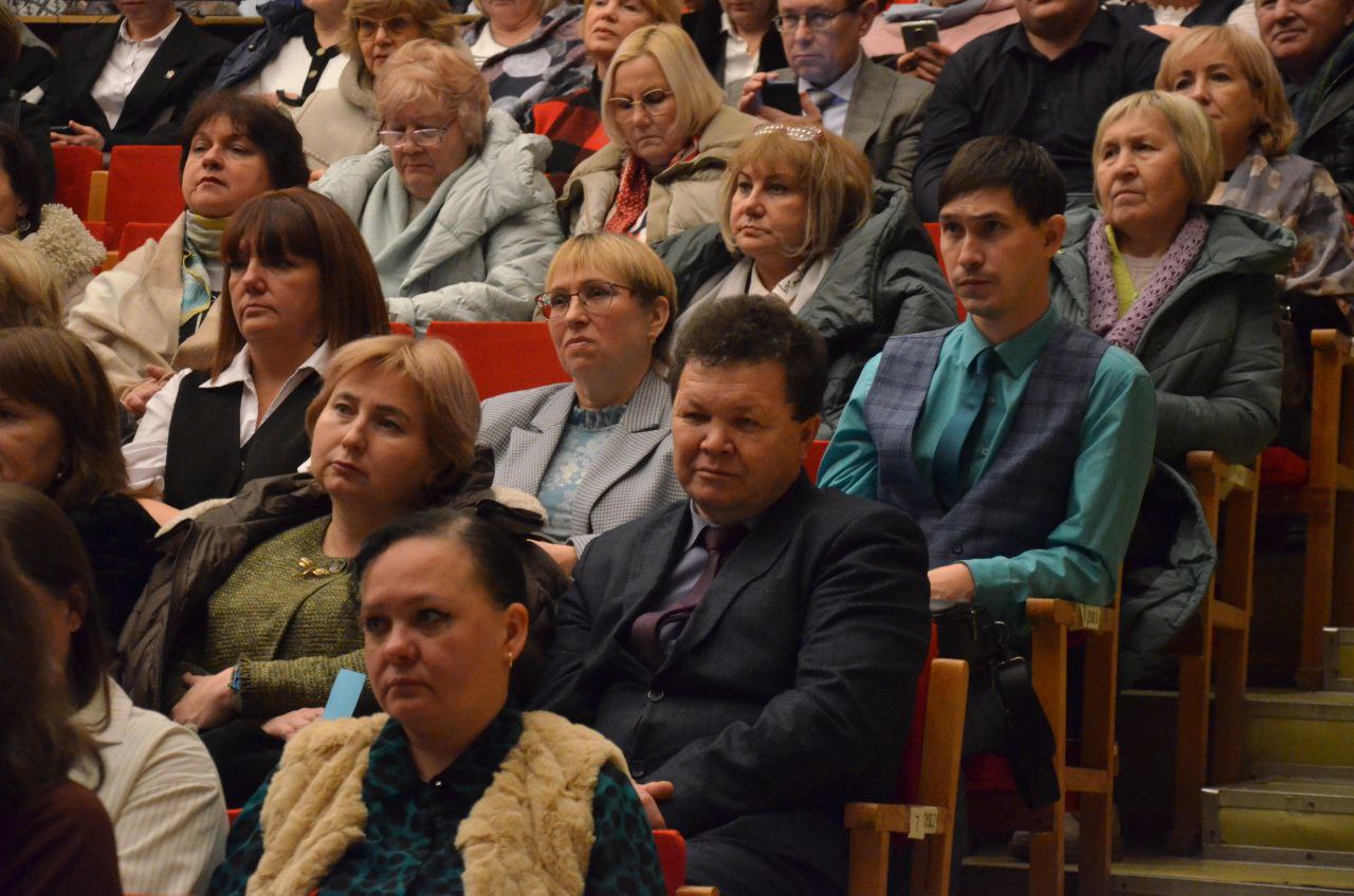 Леонид Черкесов: Состоялась Конференция Чебоксарского городского местного отделения «Единой России», задавшая чёткий вектор нашей дальнейшей работы Леонид Черкесов: Состоялась Конференция Чебоксарского городского местного отделения «Единой России», задавшая чёткий вектор нашей дальнейшей работы