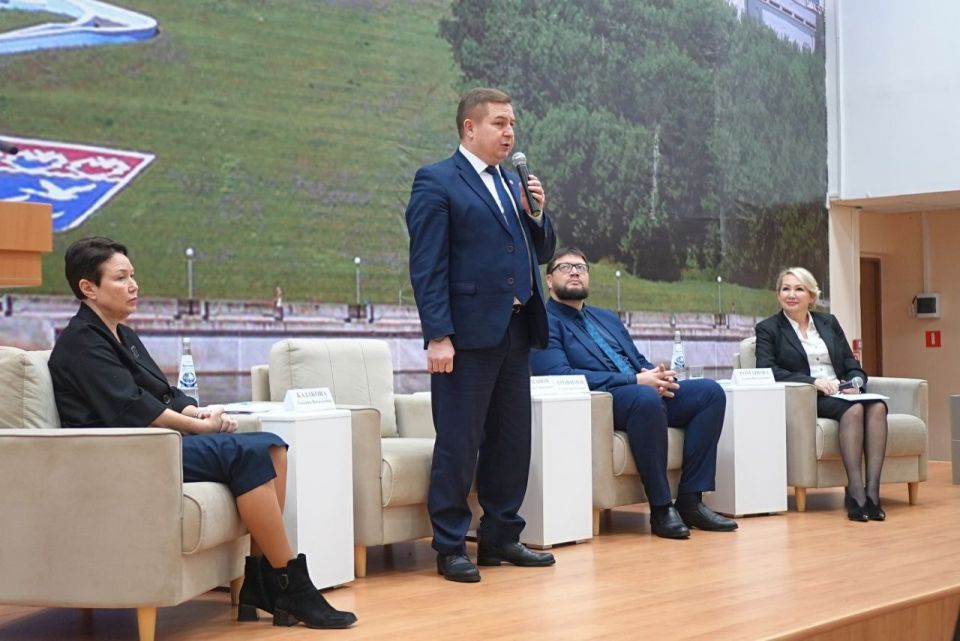 В Чувашии прошёл завершающий в 2025 году Единый информдень