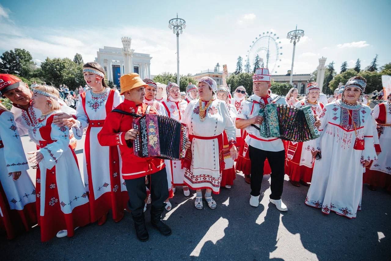 Чувашия получила награду как лучший регион-организатор фестиваля «Дружба народов» на ВДНХ Чувашия получила награду как лучший регион-организатор фестиваля «Дружба народов» на ВДНХ