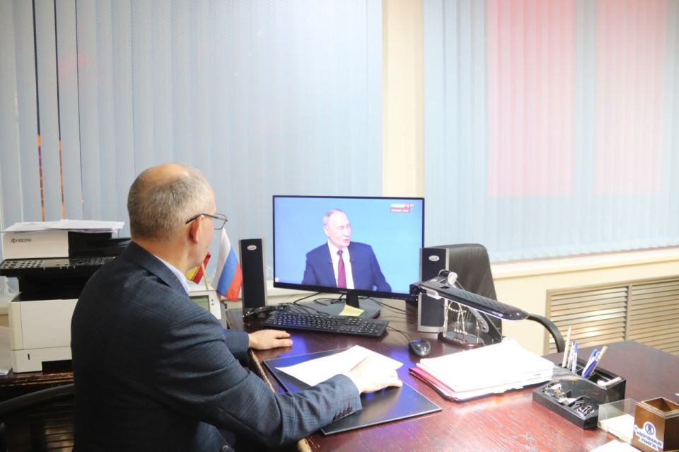 ������� � ���������� ������ ����� ����������, ������� ������� ����� 4 �����