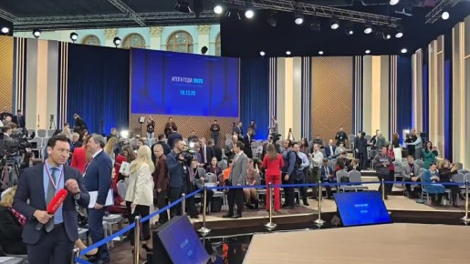 ��������� ������ ���� � ���������� ������� ������ � ���� ������� � 12:00 �� ����������� �������