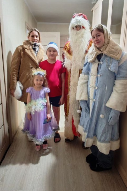 В преддверии Нового 2026 года на территории Ленинского района стартовала ежегодная благотворительная акция «Деда Мороза вызывали?!» В преддверии Нового 2026 года на территории Ленинского района стартовала ежегодная благотворительная акция «Деда Мороза вызывали?!»