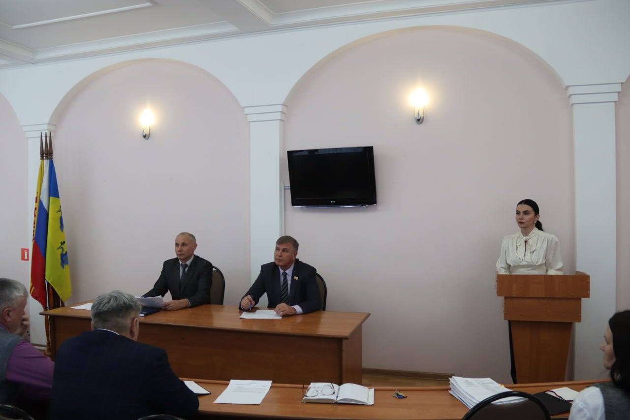 Подвели предварительные итоги 2025 года на городской планерке Подвели предварительные итоги 2025 года на городской планерке