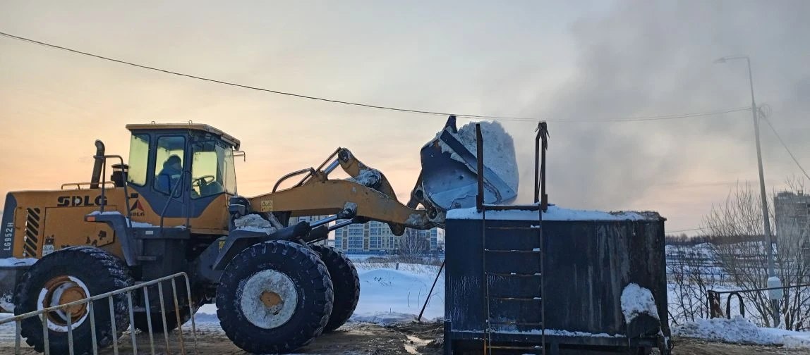В Чебоксарах коммунальные службы не сбавляют темпы по уборке снега В Чебоксарах коммунальные службы не сбавляют темпы по уборке снега