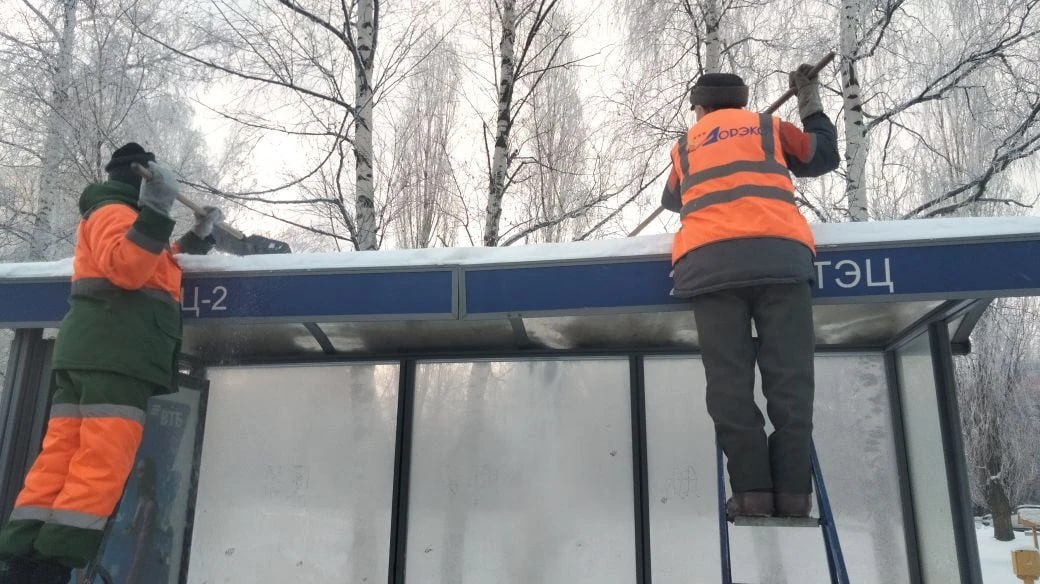 Морозы не страшны: в Чебоксарах убирают снег круглые сутки Морозы не страшны: в Чебоксарах убирают снег круглые сутки