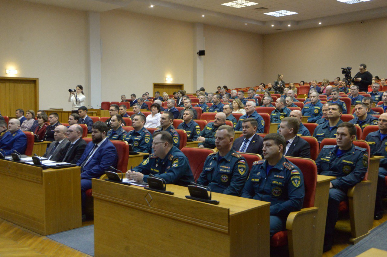 Леонид Черкесов: Вместе с Главой Чувашии Олегом Николаевым приняли участие в подведении итогов работы территориальной подсистемы единой государственной системы предупреждения и ликвидации чрезвычайных ситуаций Леонид Черкесов: Вместе с Главой Чувашии Олегом Николаевым приняли участие в подведении итогов работы территориальной подсистемы единой государственной системы предупреждения и ликвидации чрезвычайных ситуаций