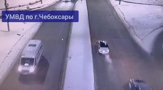 В Чебоксарах полицейские привлекают к ответственности водителя "Хавал", устроившего ДТП на улице Гагарина