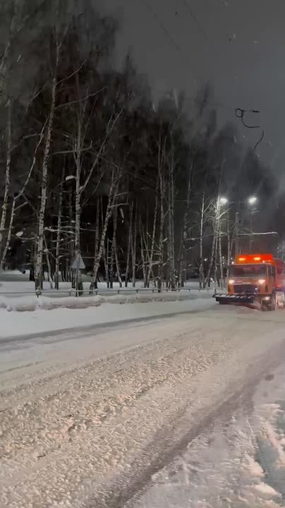Снегопад закончился около 6 утра