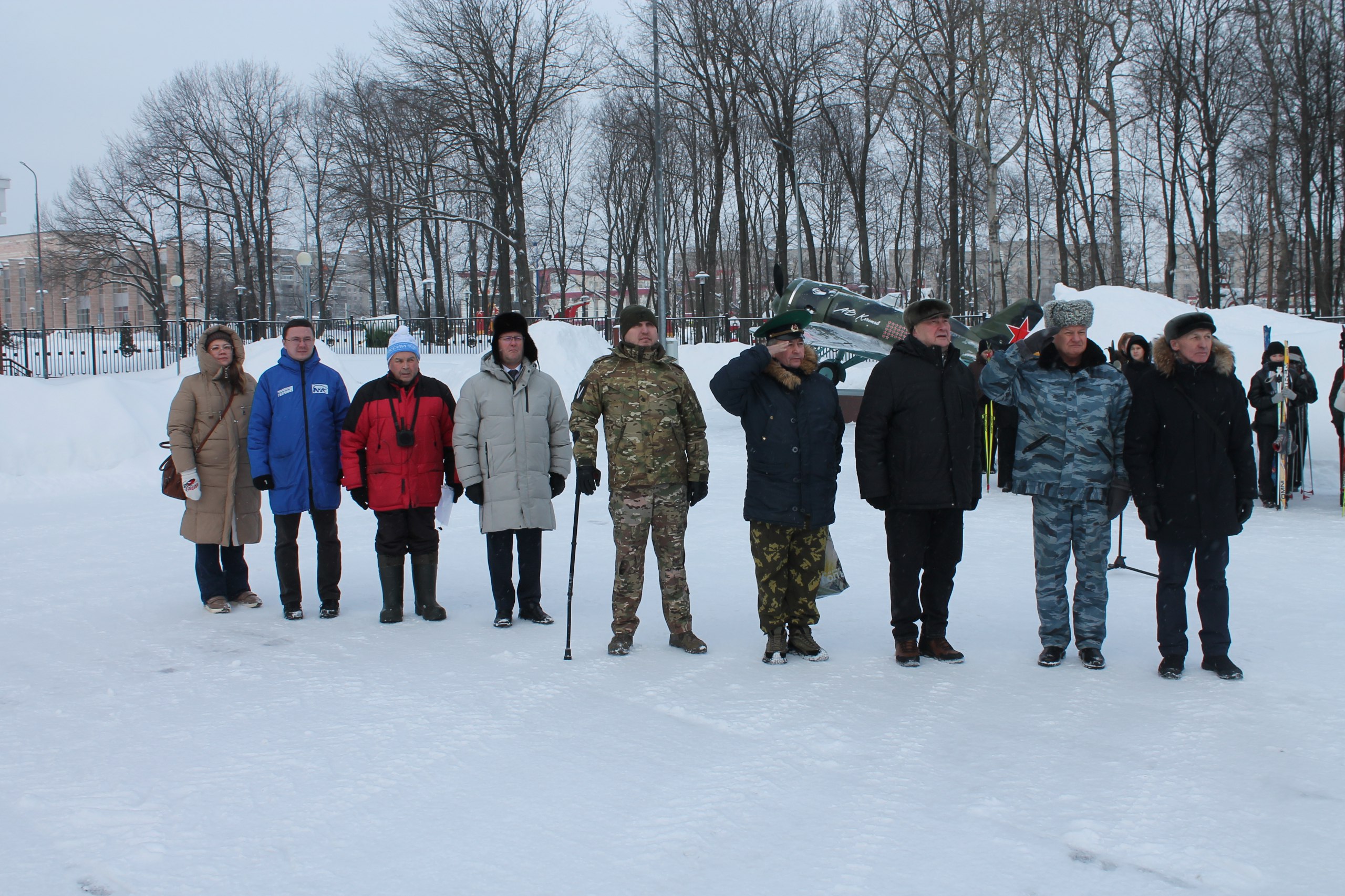 В Калининском районе дан старт Месячнику оборонно-массовой, военно-патриотической и спортивной работы