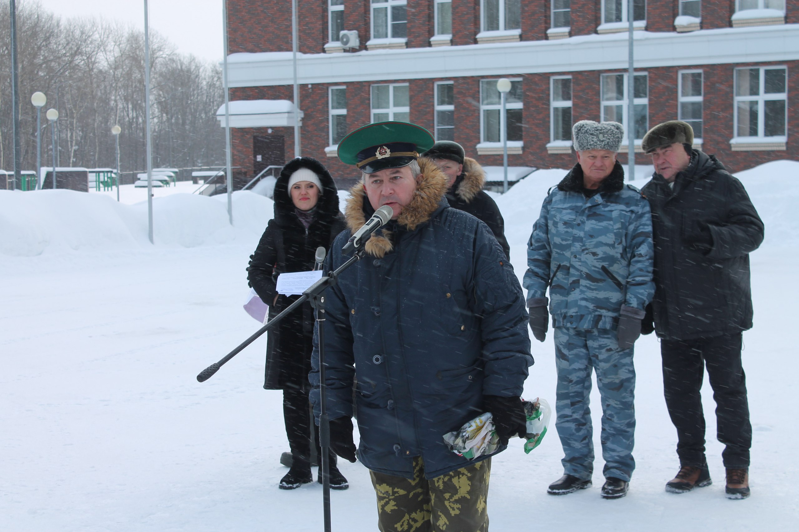 В Калининском районе дан старт Месячнику оборонно-массовой, военно-патриотической и спортивной работы В Калининском районе дан старт Месячнику оборонно-массовой, военно-патриотической и спортивной работы