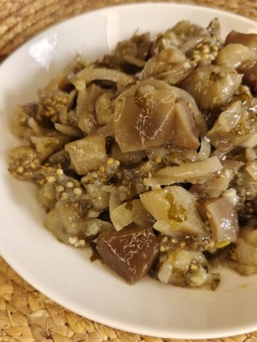 Баклажаны как грибная заготовка на зиму — спокойный салат с ароматом грибного маринада