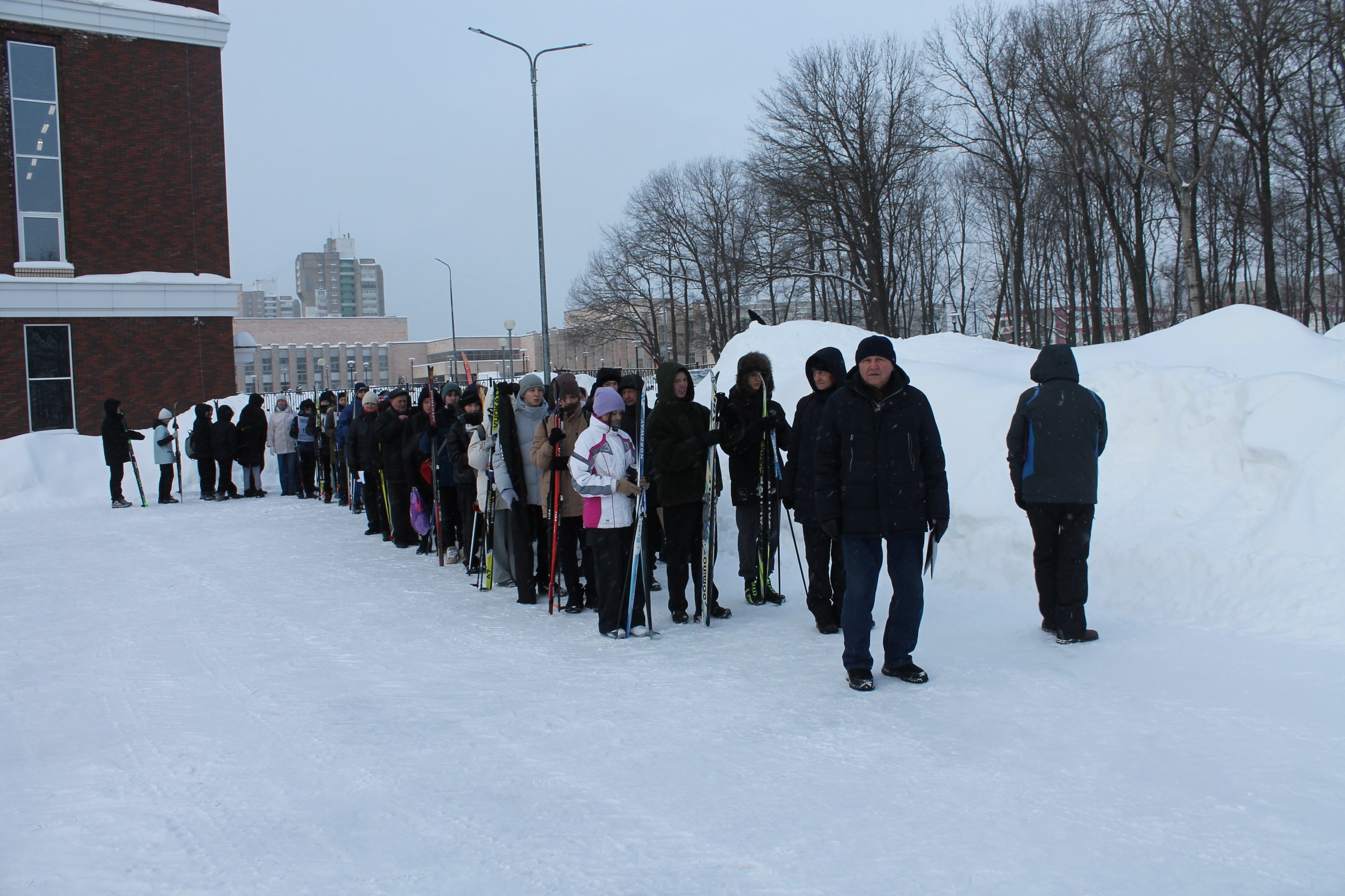 В Калининском районе дан старт Месячнику оборонно-массовой, военно-патриотической и спортивной работы В Калининском районе дан старт Месячнику оборонно-массовой, военно-патриотической и спортивной работы