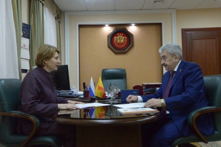 Леонид Черкесов: С Председателем Контрольно-счетной палаты Чувашской Республики Светланой Аристовой обсудили итоги работы ведомства за 2025 год