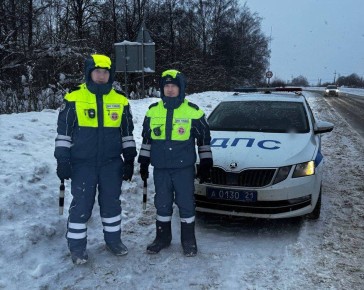 Жительница Чувашии поблагодарила сотрудников Госавтоинспекции за помощь на дороге