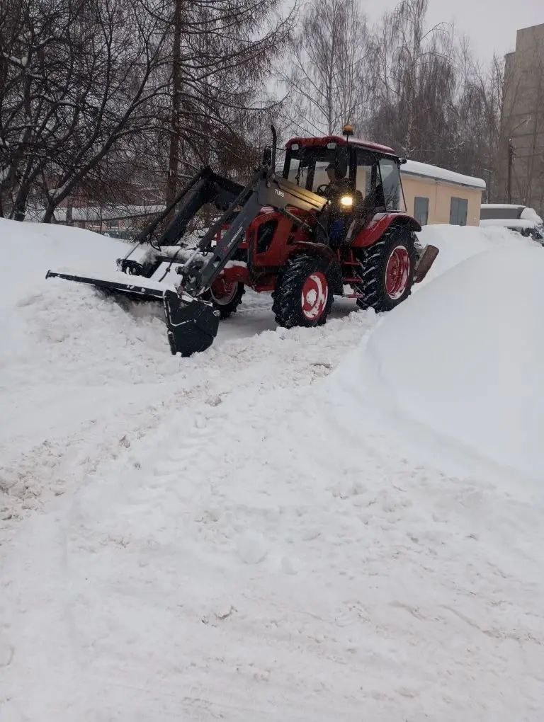 Командная уборка снега в Чебоксарах продолжается! В столице - жёлтый уровень опасности, за сутки выпало больше 20 см снега Командная уборка снега в Чебоксарах продолжается! В столице - жёлтый уровень опасности, за сутки выпало больше 20 см снега
