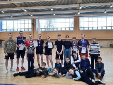 В минувшие выходные на базе Спортивной школы №1 состоялся городской турнир по бадминтону