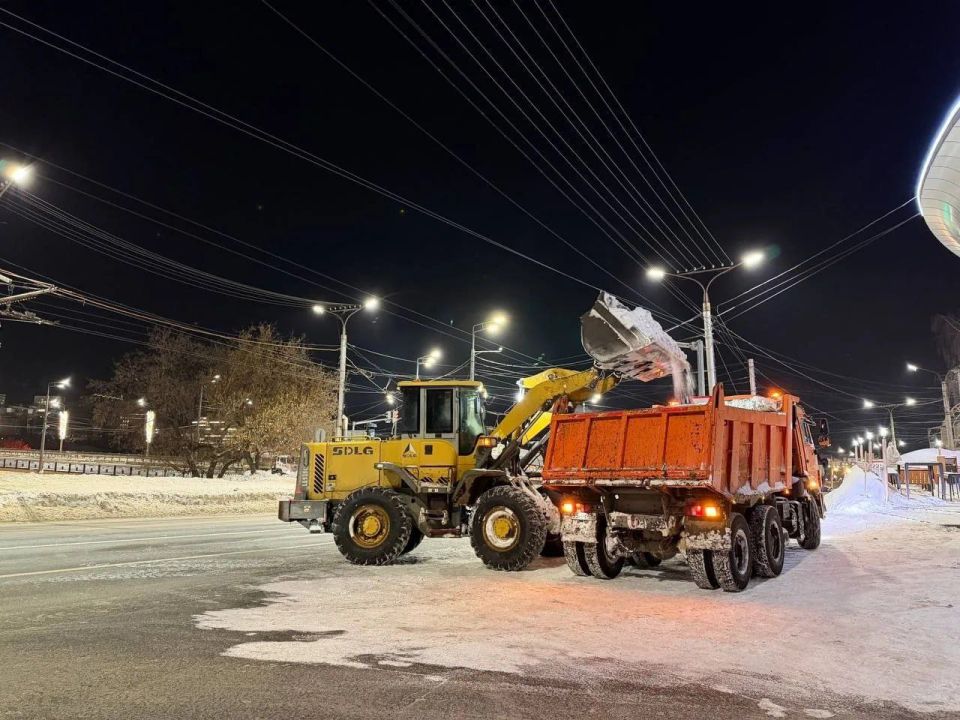 Снегопад продолжается: Чебоксары вновь борются со стихией