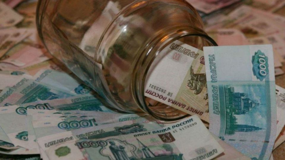 Почему эксперты советуют хранить сбережения в банках?