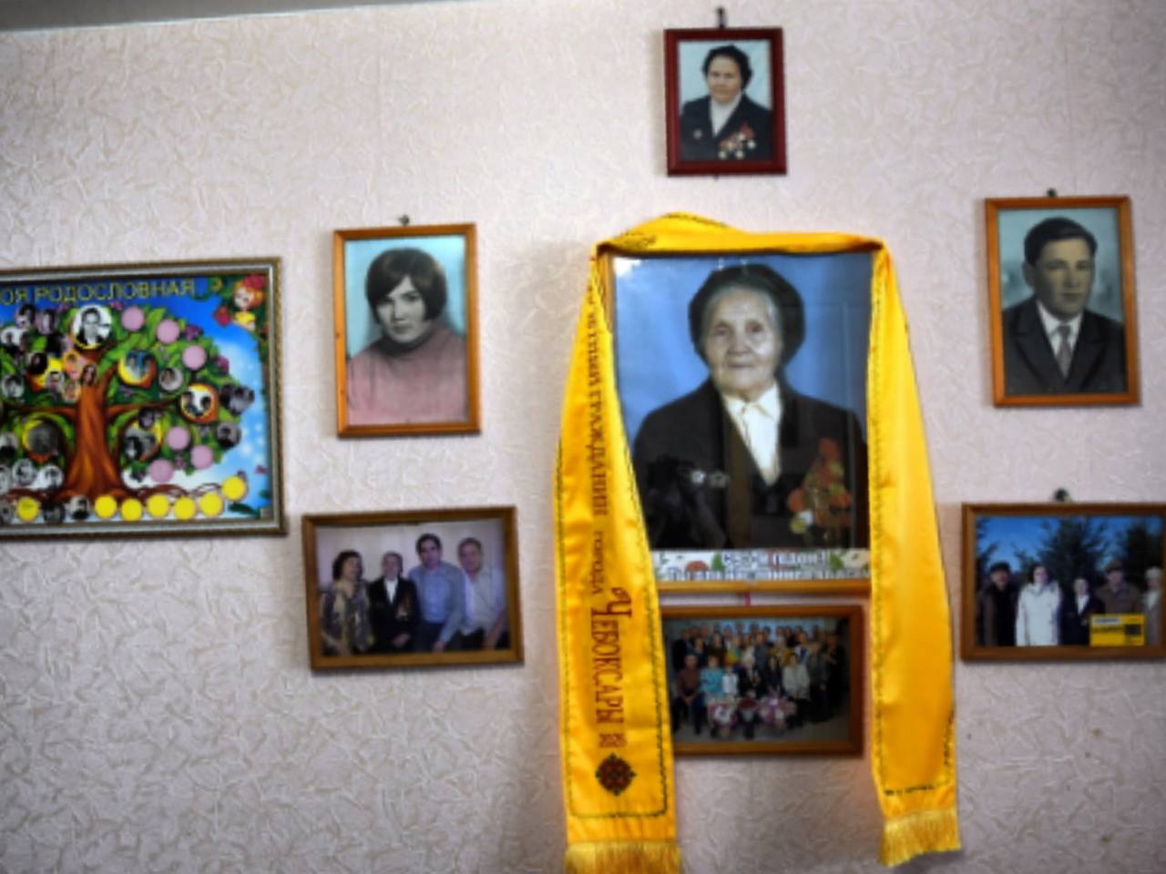 Поклон нашим Героям: в Московском районе поздравили легендарных ветеранов Поклон нашим Героям: в Московском районе поздравили легендарных ветеранов