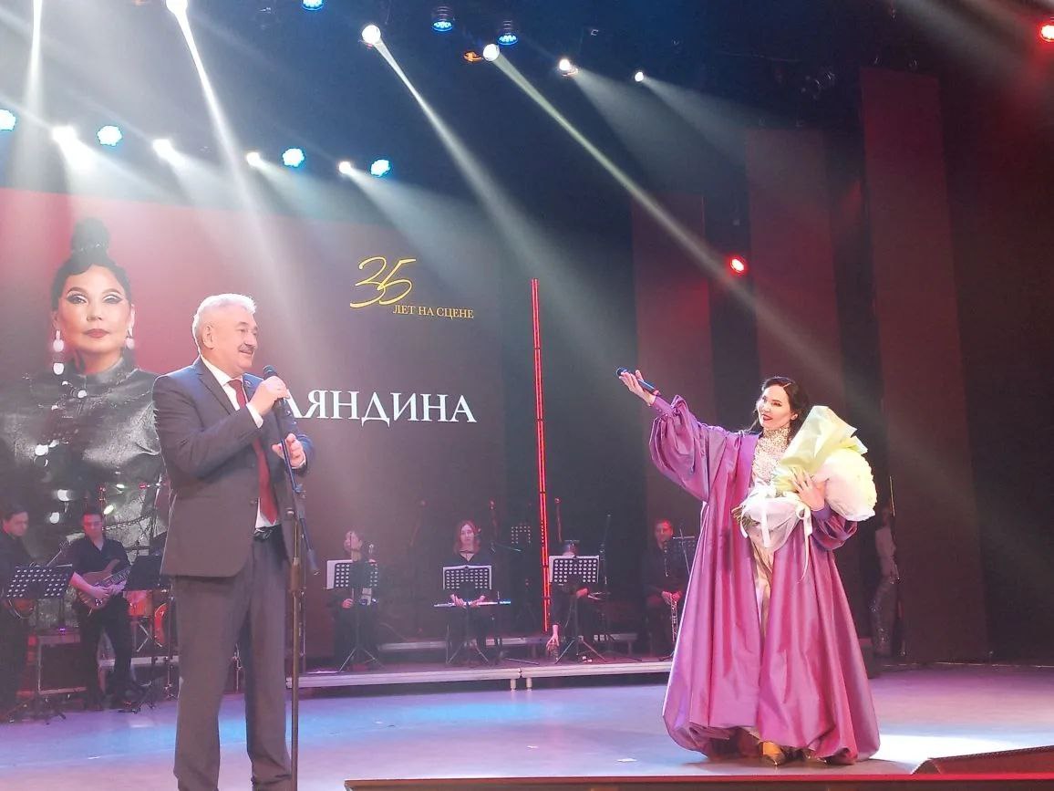 Леонид Черкесов: При полном аншлаге состоялся сольный юбилейный концерт нашей легендарной землячки, Народной артистки Чувашской Республики Августы Уляндиной Леонид Черкесов: При полном аншлаге состоялся сольный юбилейный концерт нашей легендарной землячки, Народной артистки Чувашской Республики Августы Уляндиной