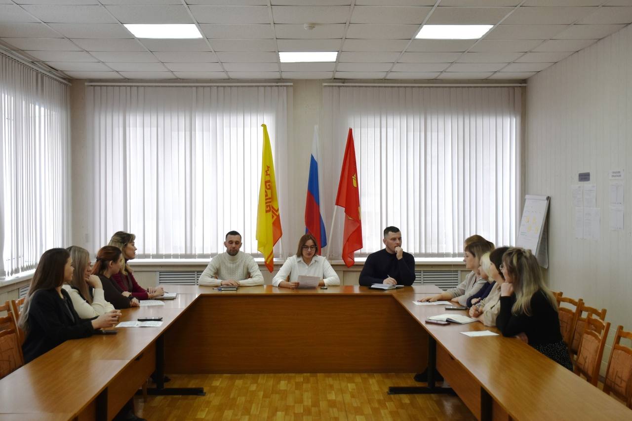 Встречи, уроки и деловые игры, приуроченные ко Дню молодого избирателя, прошли в муниципальных и городских округах республики, охватив школьников, студентов и работающую молодежь Встречи, уроки и деловые игры, приуроченные ко Дню молодого избирателя, прошли в муниципальных и городских округах республики, охватив школьников, студентов и работающую молодежь