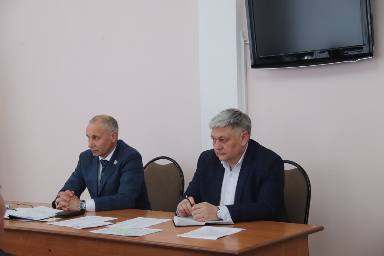 Сегодня состоялось первое в 2026 году совещание с участием представителей строительных компаний города под председательством главы города Александра Алексеева Сегодня состоялось первое в 2026 году совещание с участием представителей строительных компаний города под председательством главы города Александра Алексеева