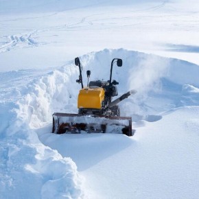 Житель Чувашии, желая купить снегоуборщик, лишился 100 тысяч рублей
