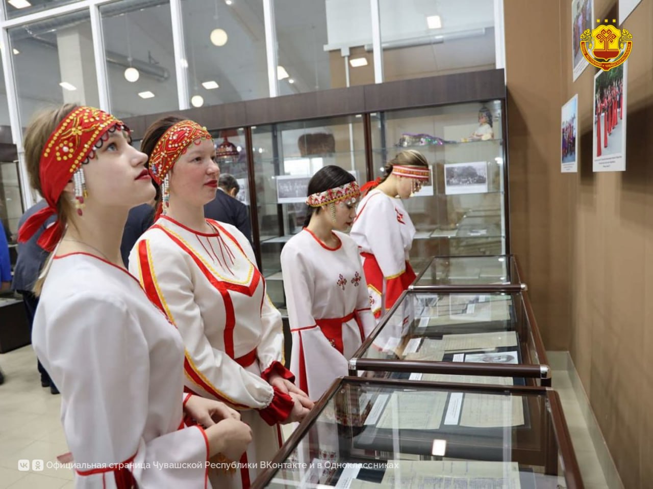 В Государственном историческом архиве Чувашии открылась выставка «Вместе сквозь века» В Государственном историческом архиве Чувашии открылась выставка «Вместе сквозь века»