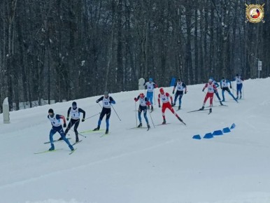 Команда спецбатальона ДПС впервые выиграла чемпионат МВД по лыжам