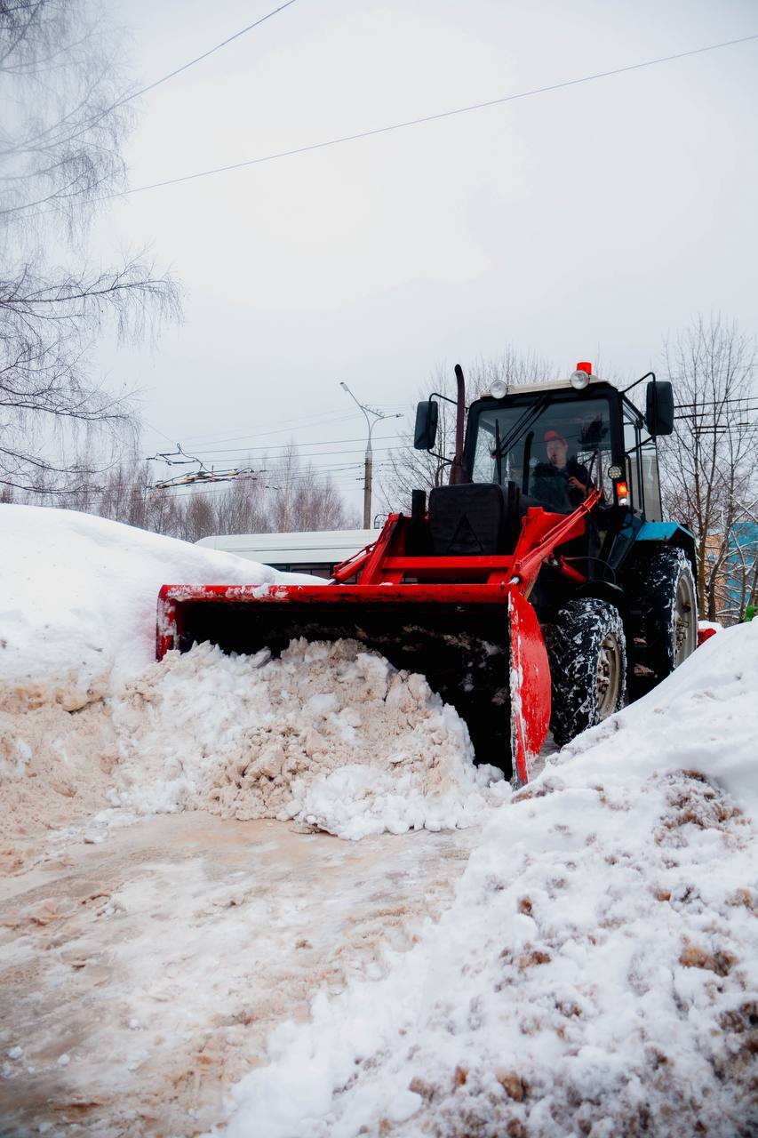 Борьба с обильными осадками продолжается в столице Чувашии Борьба с обильными осадками продолжается в столице Чувашии