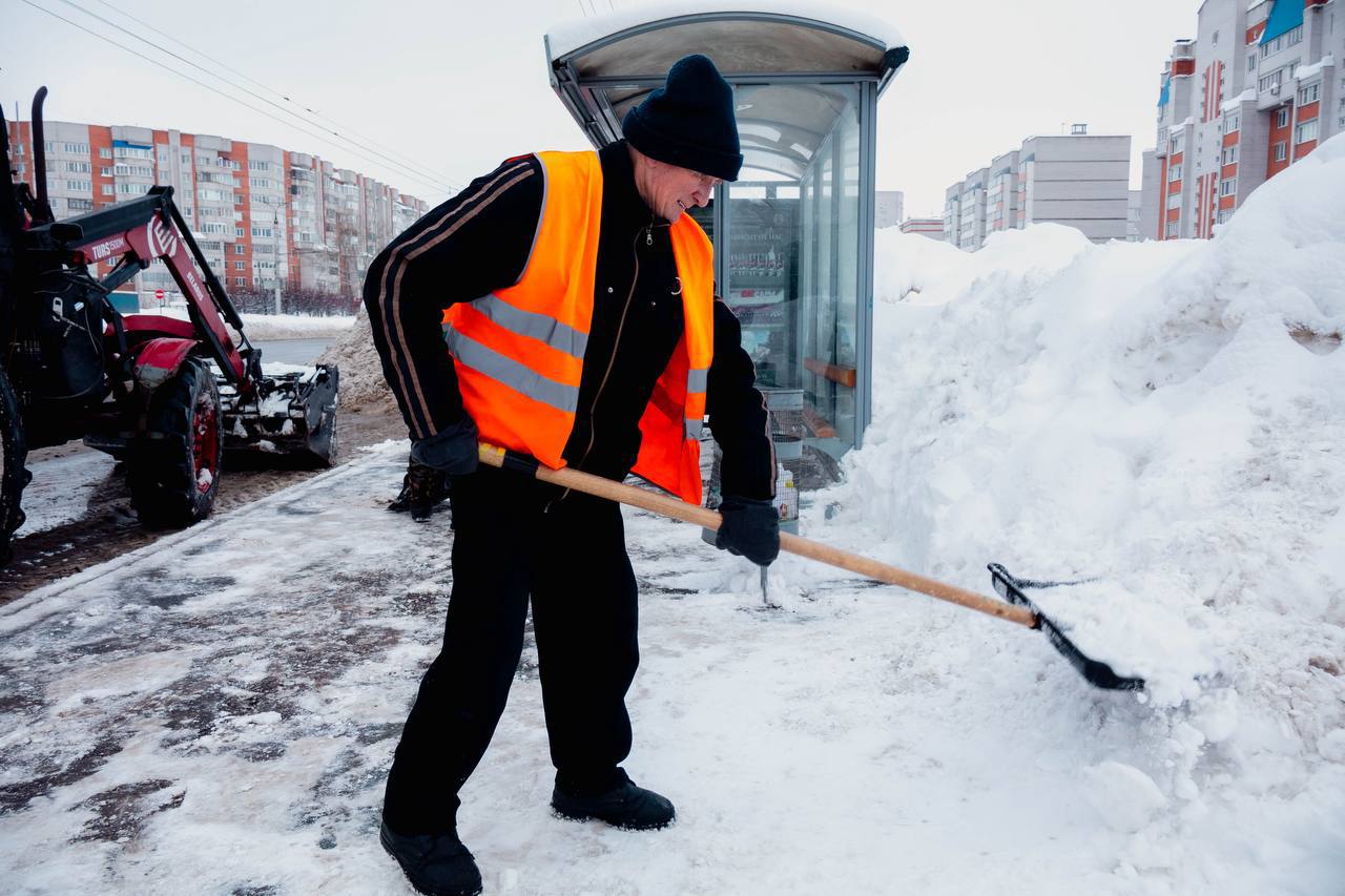 Борьба с обильными осадками продолжается в столице Чувашии
