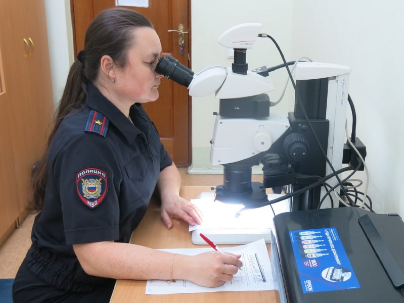 В прошлом году эксперты МВД по Чувашии провели около 9 тысяч осмотров мест происшествий В прошлом году эксперты МВД по Чувашии провели около 9 тысяч осмотров мест происшествий