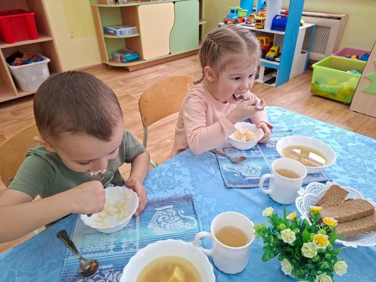 Обеспечение качественного и сбалансированного питания обучающихся является приоритетным направлением системы образования г. Чебоксары Обеспечение качественного и сбалансированного питания обучающихся является приоритетным направлением системы образования г. Чебоксары