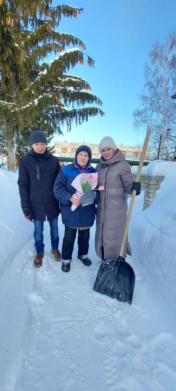 В преддверии прекрасного весеннего праздника в городе стартовала трогательная акция «Удели внимание — поздравь с праздником» В преддверии прекрасного весеннего праздника в городе стартовала трогательная акция «Удели внимание — поздравь с праздником»