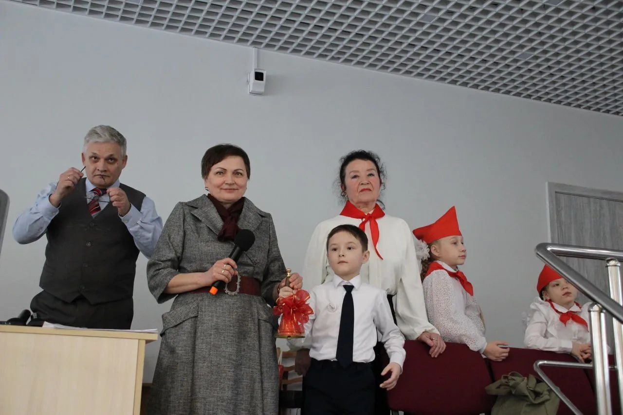 Школа №9 отметила 50-летний юбилей! Школа №9 отметила 50-летний юбилей!